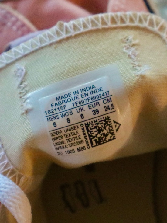 Converse Low Top Sneakers in Pink and White - Picture 4 of 4